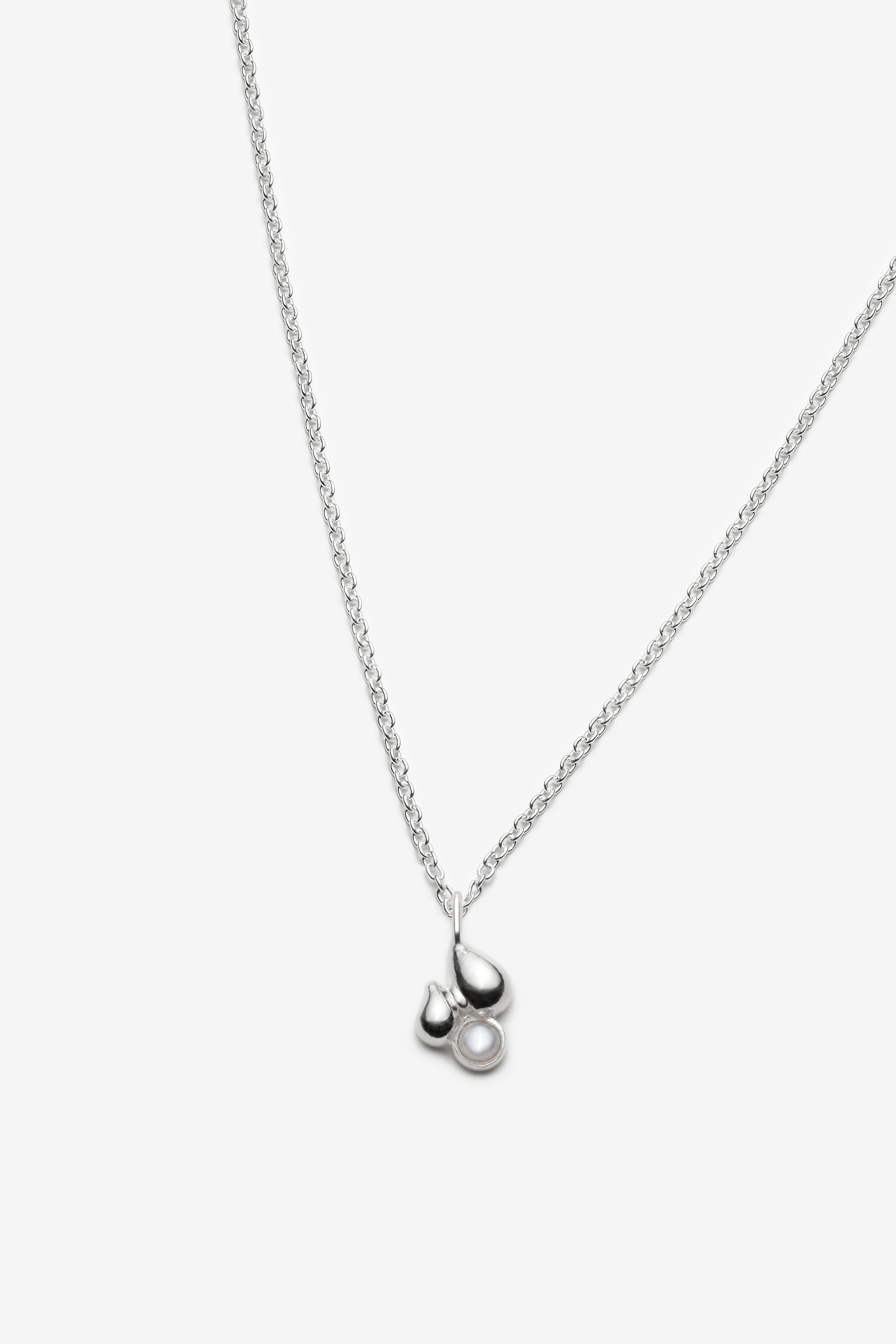Collier goutte avec perle d’eau douce
